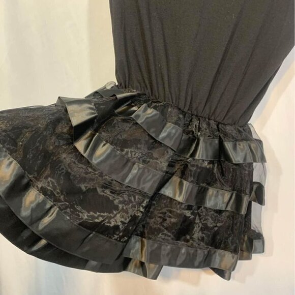 WOMAN’S peplum t-shirt with ribbon and sheer bottom. Lined. - Picture 4 of 6